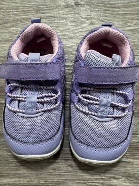 stride Rite purple shoes 5.5 toddler girl